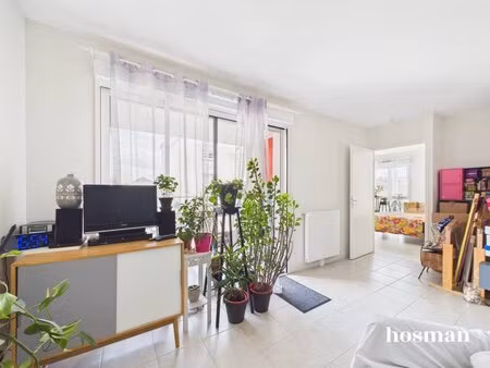 beau t2 avec balcon et stationnement sécurisé - résidence récente
