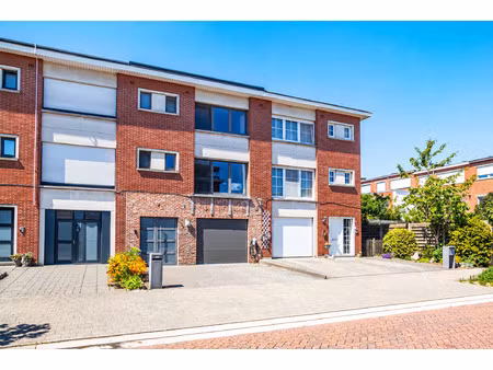 huis te koop in kontich met 4 slaapkamers