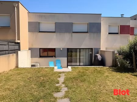 a vendre chez blot à vezin-le-coquet maison de 2012 122m2 4chs terrain de 265m2 avec abri 