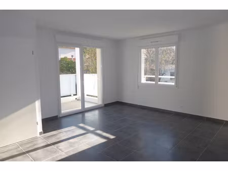 location appartement 2 pièces 41m2 montpellier (34000) - 737 € - surface privée
