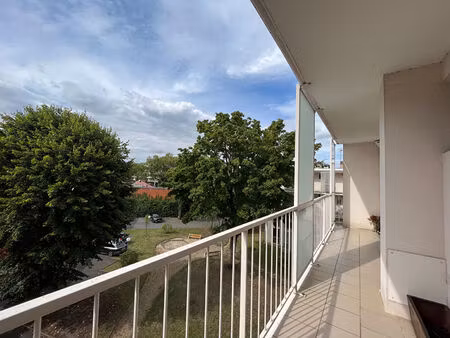 location appartement 6 pièces 143m²