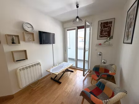hendaye centre- appartement t2 -parking et cave