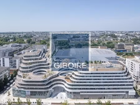 achat local professionnel 1 500m² angers 49000