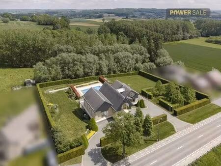 luxe villa met zwembad te koop in geraardsbergen
