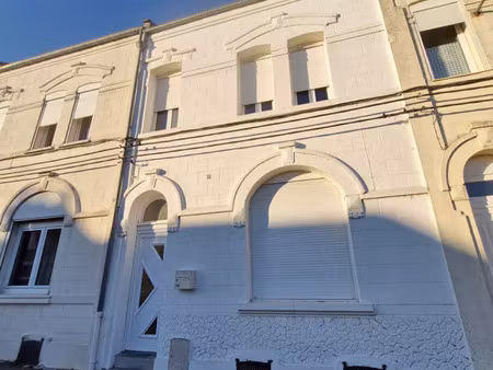 location maison 5 pièces 111 m² à cambrai (59400)
