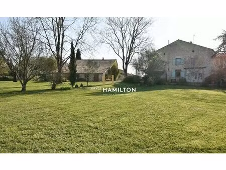belle demeure avec granges  piscine garage et prairies cloturees