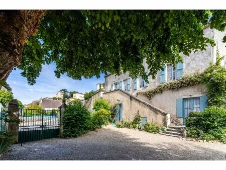 maison de village avec annexe  jardin et garage