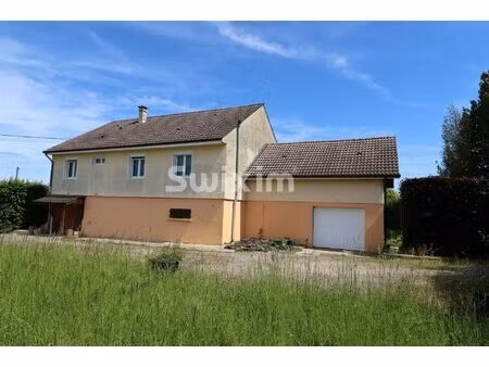maison dans un cadre calme et verdoyant de 2 900 m²