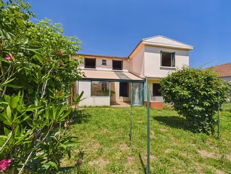 maison 9 pièces - 168 m²