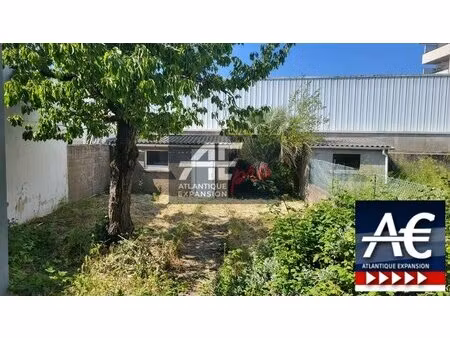 location local professionnel 54m² st nazaire 44600