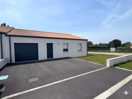location maison 5 pièces 90m² le may sur evre 49122