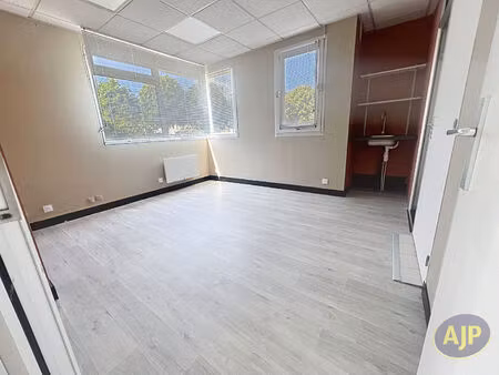 local montrevault sur evre 130 m2
