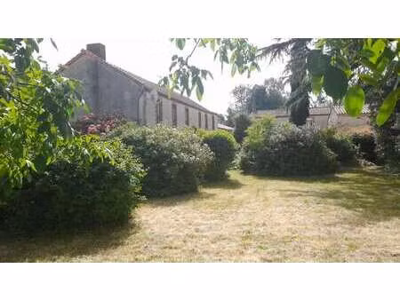 vente maison à cugand (85610) : à vendre / 225m² cugand