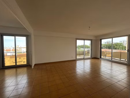location appartement perpignan 66100 - - surface privée