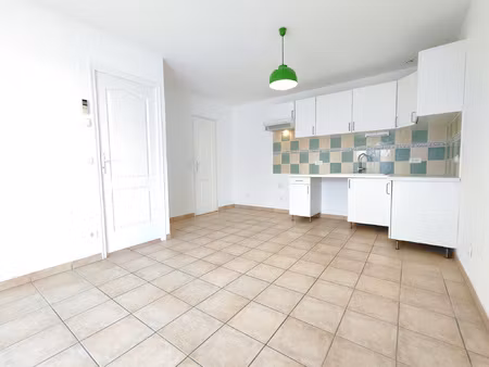 appartement t2 rdc avec emplacement de parking