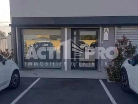 location bureau 40m2 saint-estève 66240 - 442 € - surface privée