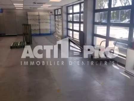 location local commercial 2400m2 perpignan 66000 - 9600 € - surface privée