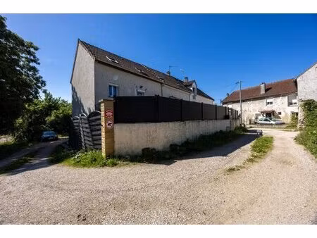 appartement de 4 pièces de 74 m² à villevaudé