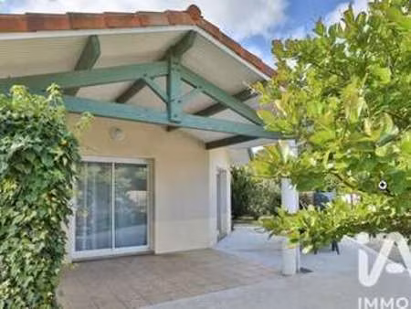 location maison piscine à biscarrosse (40600) : à louer piscine / 81m² biscarrosse