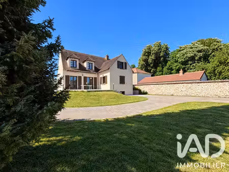 maison de village à liverdy-en-brie (77220)