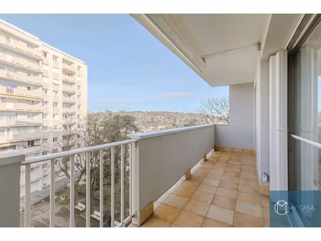appartement t4 - avec balcon  cave et garage