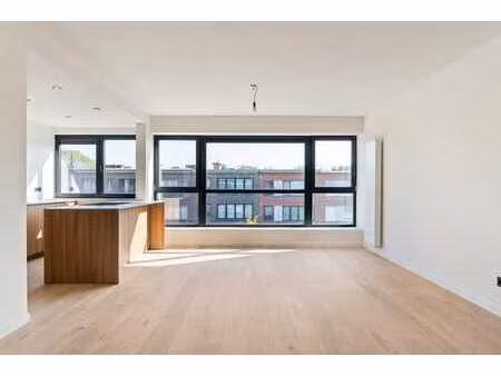luxueus appartement met 2 slpk en terras te berchem