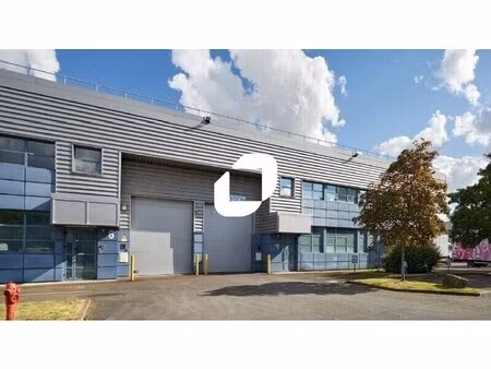 location local d’activités la courneuve 93120 2283m²