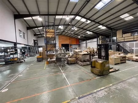location local d’activités le haillan 33185 1620m²