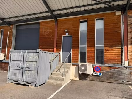 vente local d’activités saint priest 69800 282m²