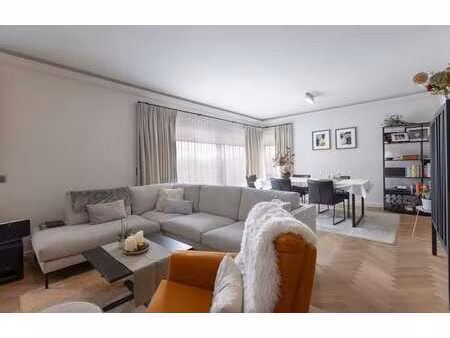 appartement rénové de 3 chambres à dilbeek