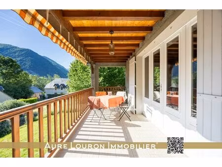 grande maison familiale avec espace indépendant  garage  jardin et vue a cadéac