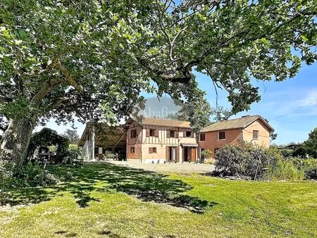 villa sur grand terrain