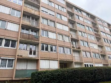 location appartement 3 pièces au mans (72000) : à louer 3 pièces / 53m² le mans