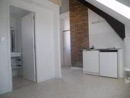 location appartement t1 à nantes centre ville (44000) : à louer t1 / 14m² nantes centre vi