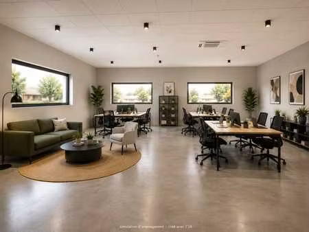 bureaux de +/- 94 m²avec énorme visibilité !