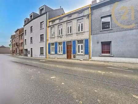 découvrez cette charmante maison à genappe
