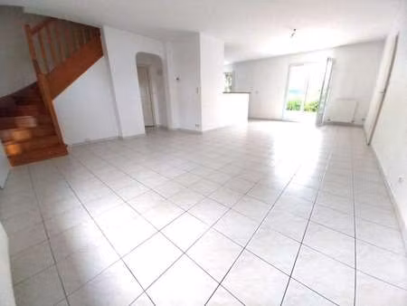 location maison aux sorinières (44840) : à louer / 108m² les sorinières
