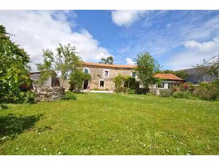 location maison meublé à rouans (44640) : à louer meublé / 190m² rouans
