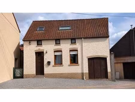 jolie fermette à orp-jauche. faire offre à partir de 295000€