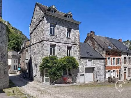 maison en pierre au cœur historique de bouvignes à vendre