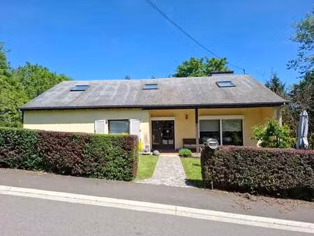 maison 4 façades atypique à habay: 7ch  terrain 1225m²