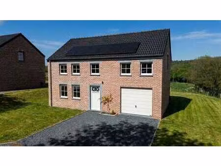 maison neuve 3 chambres – cadre agréable à houyet