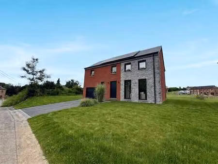superbe maison idéalement située ! dernière maison du projet