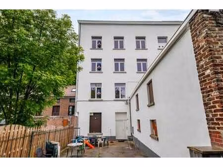 appartement dans le centre de verviers avec parking?