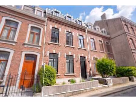 magnifique maison de maître entièrement rénovée