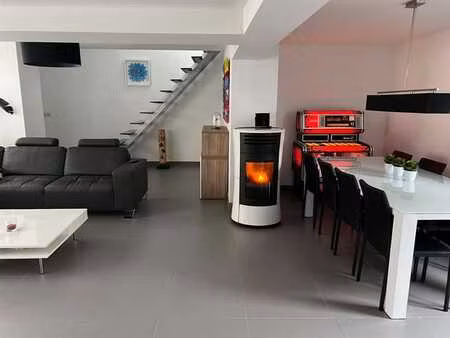 charmante maison de 3 chambres rénovée avec goût