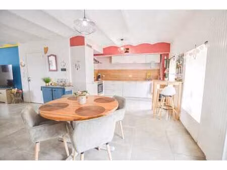 delfimmo - superbe duplex 2 chambres a louer a reves !