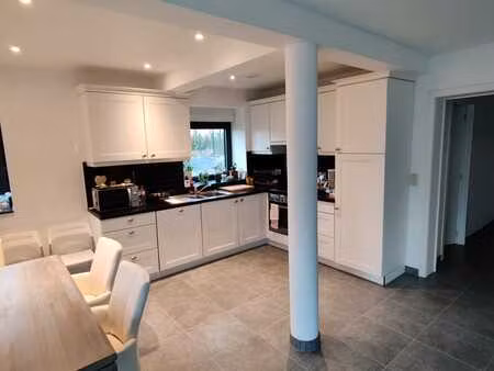 appartement 3 ch. rez-de-chaussée avec terrasse+jardin