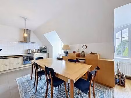 rhode-saint-genèse – lumineux appartement 2 chambres