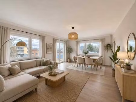 directement disponible  lumineux appartement 2 ch avec balco